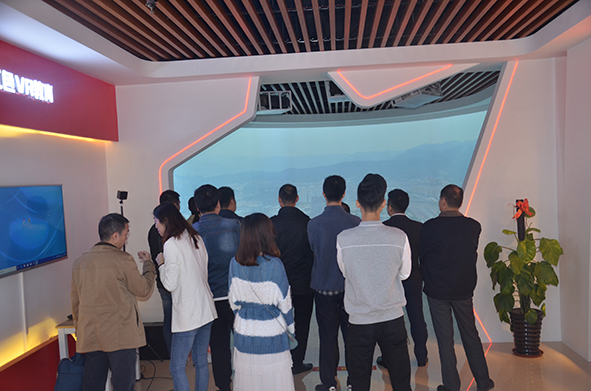 不忘初心跟黨走——參觀福興經(jīng)濟開發(fā)區(qū)政治生活館